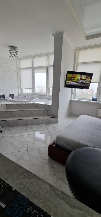 M&P Vip Appartments In Arkadia โอเดสซา ภายนอก รูปภาพ