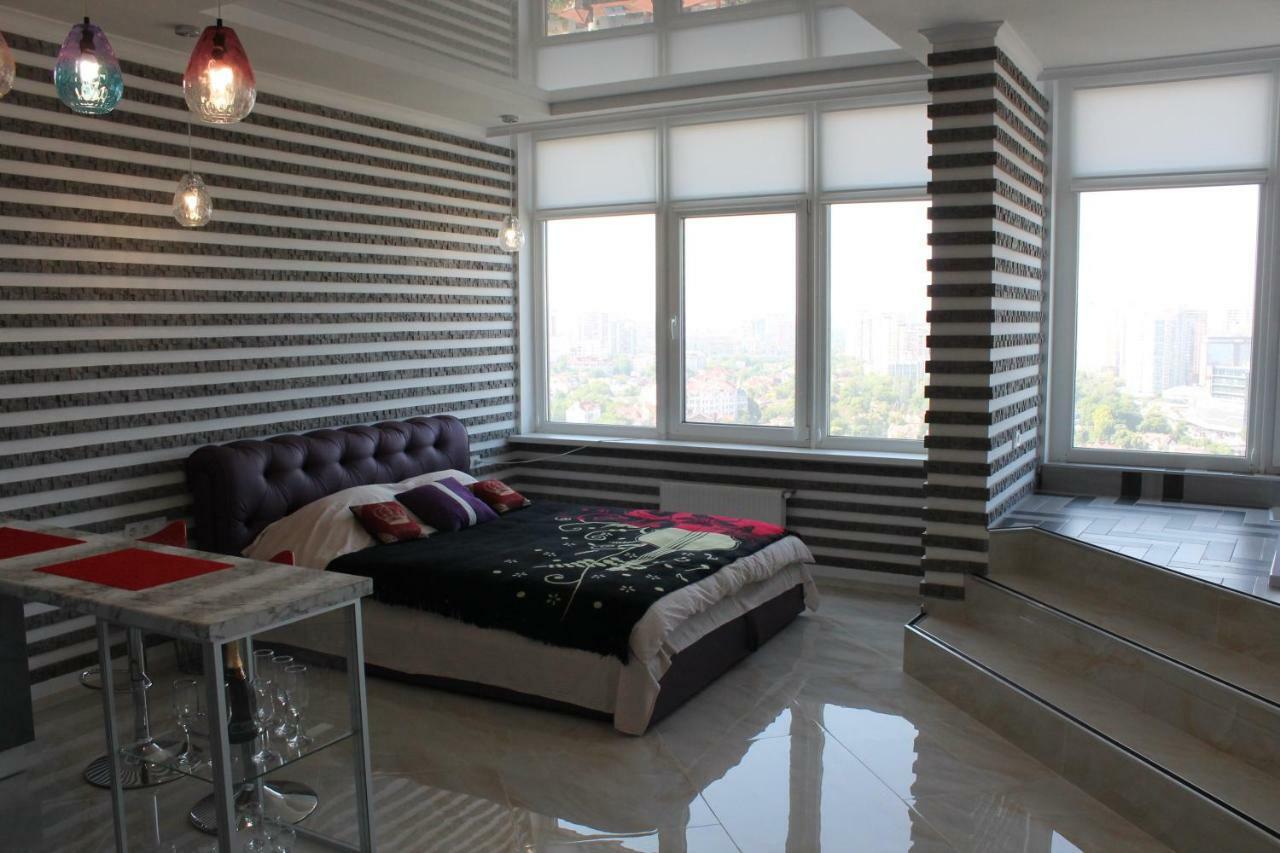 M&P Vip Appartments In Arkadia โอเดสซา ภายนอก รูปภาพ